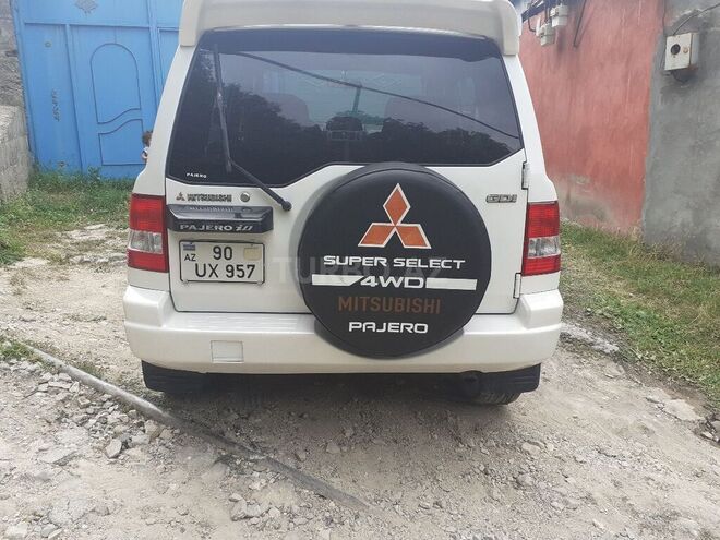 Mitsubishi Pajero io 1999, 237,180 km - 1.8 л - Şəki