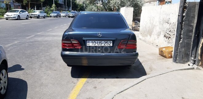 Mercedes E 200 1997, 285,000 km - 2.0 l - Bakı