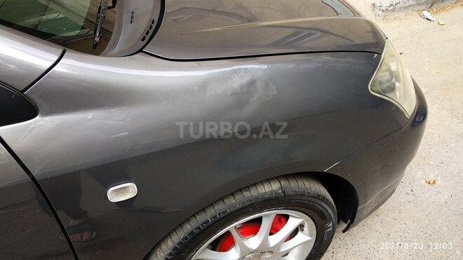 Toyota Corolla 2006, 163,000 km - 1.4 l - Bakı