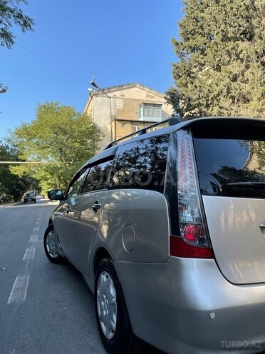 Mitsubishi Grandis 2003, 237,000 km - 2.4 l - Bakı
