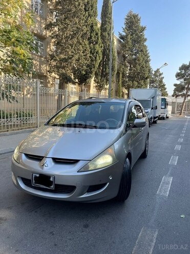 Mitsubishi Grandis 2003, 237,000 km - 2.4 l - Bakı
