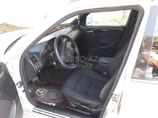 Mercedes C 240 1997, 272,430 km - 2.4 л - Bakı