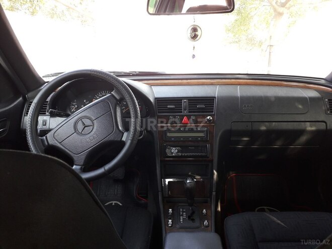 Mercedes C 240 1997, 272,430 km - 2.4 л - Bakı