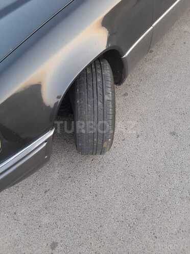 Mercedes E 200 1995, 389,700 km - 2.0 л - Bakı