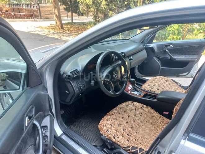Mercedes C 200 2001, 268,000 km - 2.0 l - Gəncə
