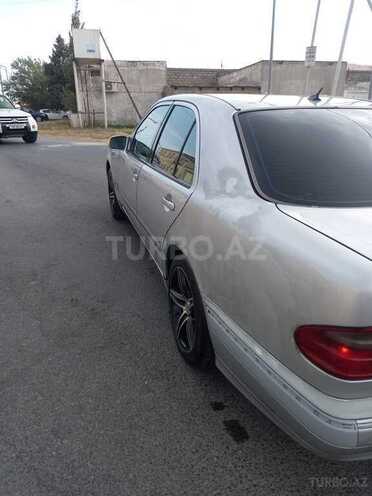 Mercedes E 270 1999, 286,000 km - 2.7 l - Bakı