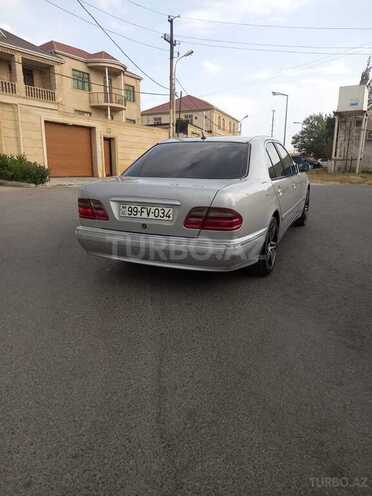 Mercedes E 270 1999, 286,000 km - 2.7 l - Bakı
