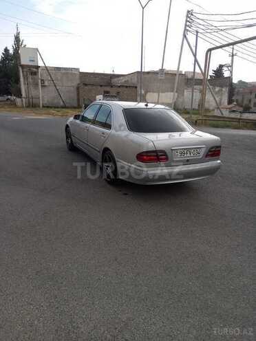 Mercedes E 270 1999, 286,000 km - 2.7 l - Bakı