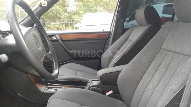 Mercedes E 220 1994, 370,000 km - 2.2 l - Bakı