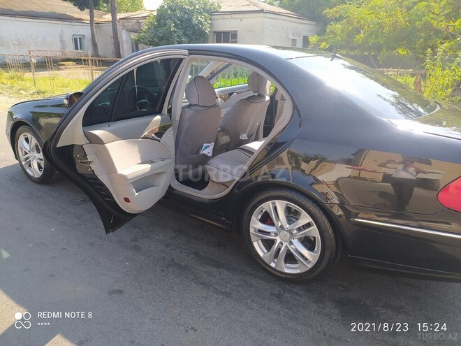 Mercedes E 240 2004, 253,000 km - 2.6 l - Bakı