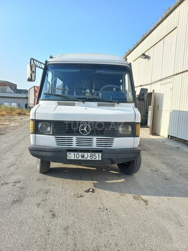 Mercedes 208 D 1989, 1,111,111 km - 2.2 l - Bakı