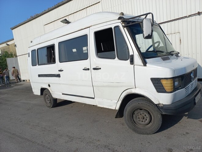 Mercedes 208 D 1989, 1,111,111 km - 2.2 l - Bakı