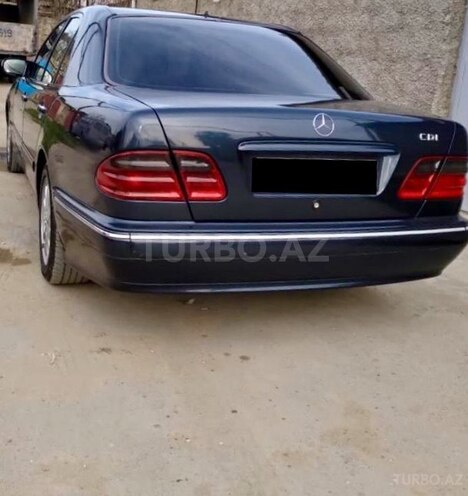 Mercedes E 220 2001, 408,500 km - 2.2 л - Bakı