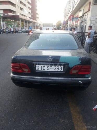 Mercedes E 230 1997, 448,000 km - 2.3 л - Bakı