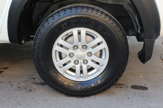 Mitsubishi L200 2008, 167,000 km - 3.5 l - Bakı
