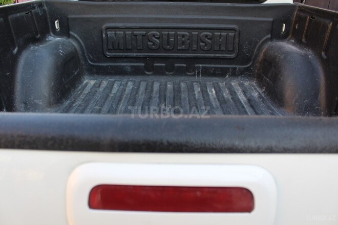 Mitsubishi L200 2008, 167,000 km - 3.5 l - Bakı