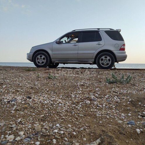 Mercedes ML 320 2002, 256,600 km - 3.2 л - Bakı