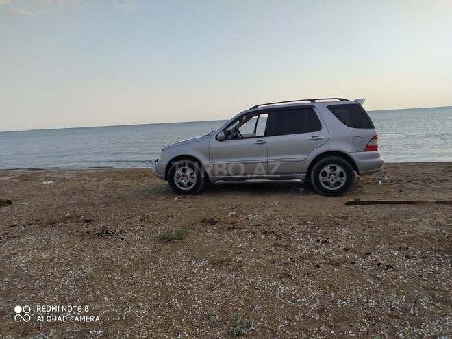 Mercedes ML 320 2002, 256,600 km - 3.2 л - Bakı