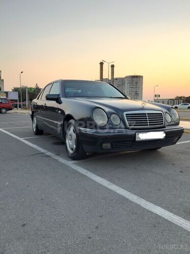 Mercedes E 200 1998, 382,000 km - 2.0 l - Bakı