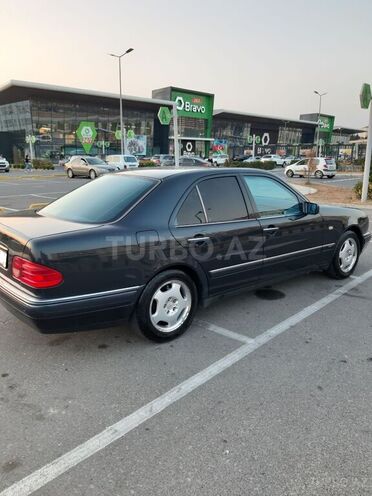 Mercedes E 200 1998, 382,000 km - 2.0 l - Bakı
