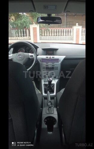 Opel Astra 2010, 154,000 km - 1.4 l - Gəncə