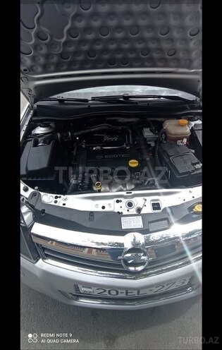 Opel Astra 2010, 154,000 km - 1.4 l - Gəncə