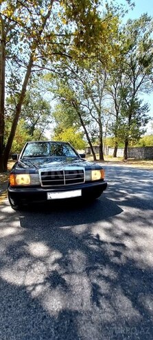 Mercedes 190 1990, 290,000 km - 2.0 l - Şəki