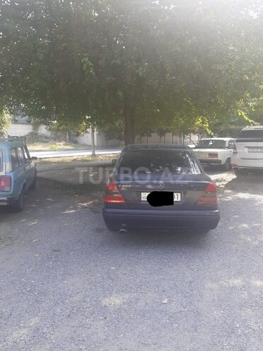 Mercedes C 200 1994, 175,000 km - 1.8 l - Mingəçevir