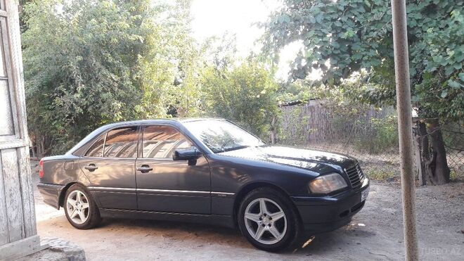 Mercedes C 200 1995, 400,000 km - 2.0 l - Şirvan