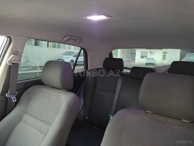 Toyota Corolla 2005, 215,000 km - 1.4 l - Bakı