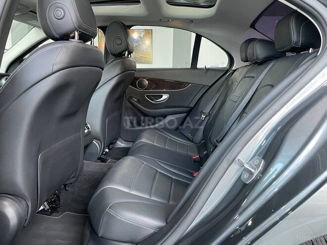 Mercedes C 300 2017, 26,900 km - 2.0 л - Bakı
