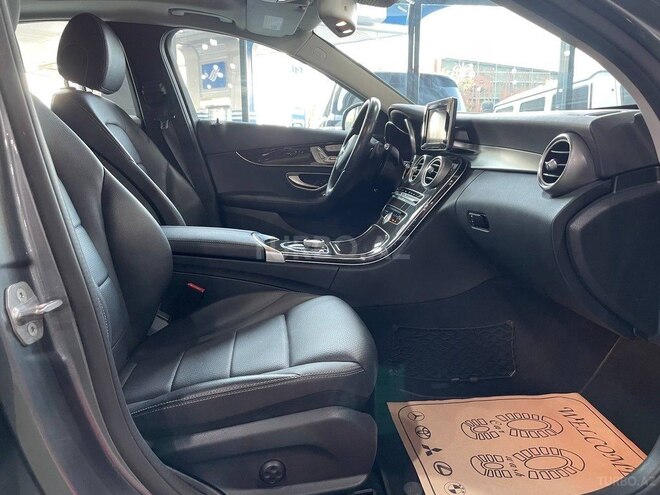 Mercedes C 300 2017, 26,900 km - 2.0 л - Bakı