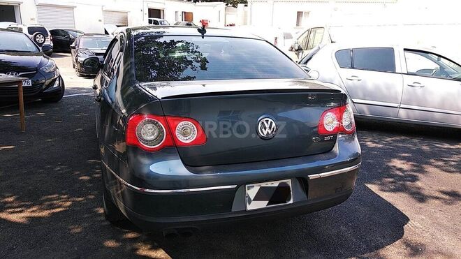 Volkswagen Passat 2008, 178,000 km - 2.0 l - Bakı