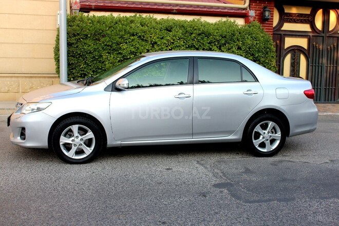 Toyota Corolla 2010, 210,000 km - 1.6 l - Bakı
