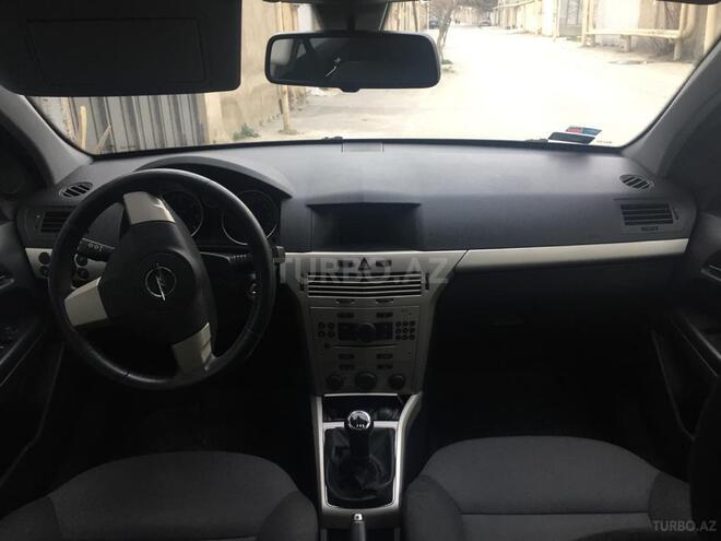 Opel Astra 2008, 283,000 km - 1.3 l - Balakən