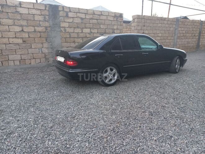 Mercedes E 240 2000, 255,000 km - 2.4 л - Sumqayıt