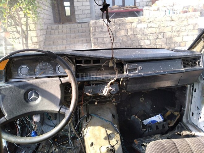 Mercedes 190 1984, 99,999 km - 2.0 l - Bakı