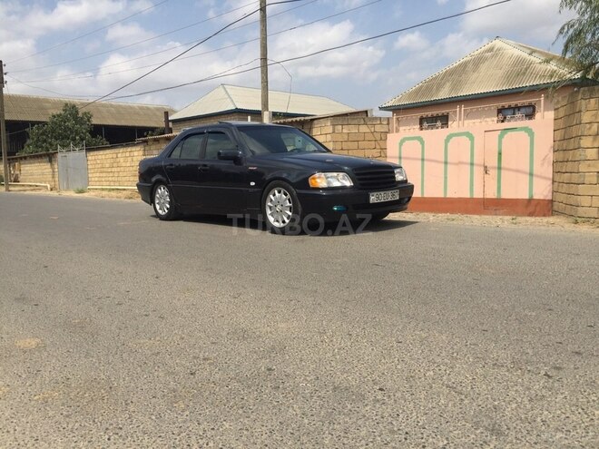 Mercedes C 220 1995, 213,118 km - 2.2 l - Bakı