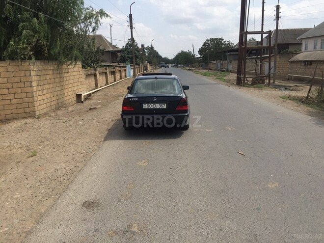 Mercedes C 220 1995, 213,118 km - 2.2 l - Bakı