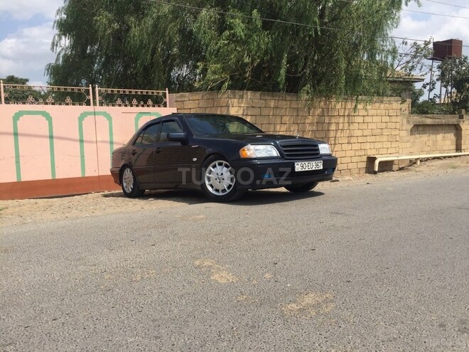 Mercedes C 220 1995, 213,118 km - 2.2 l - Bakı