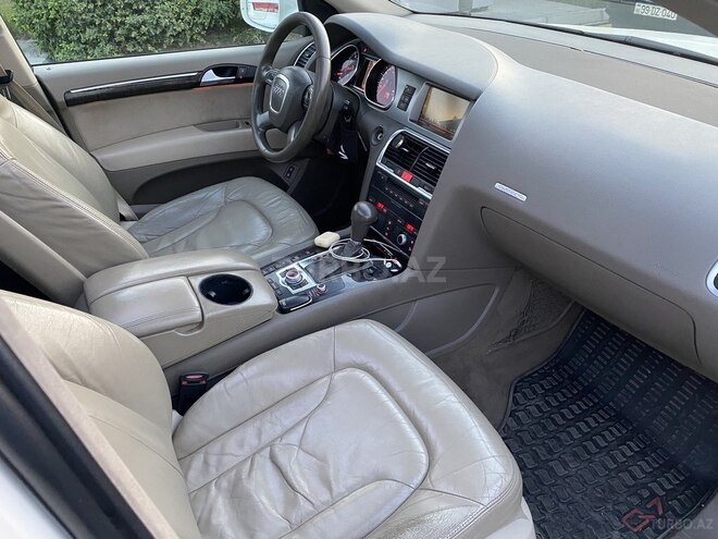 Audi Q7 2007, 171,000 km - 4.2 л - Bakı