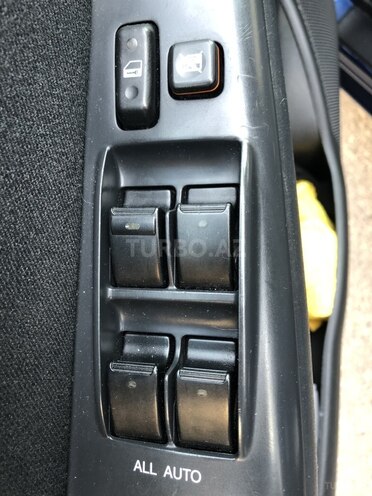 Toyota Corolla 2006, 172,000 km - 1.4 л - Bakı