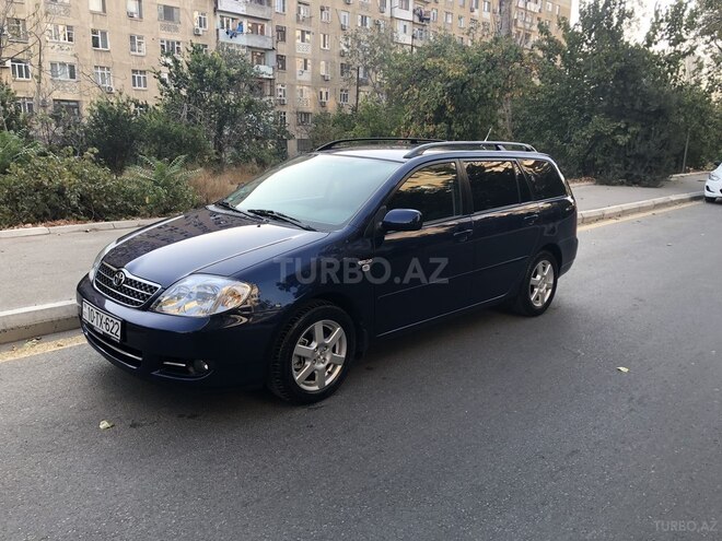 Toyota Corolla 2006, 172,000 km - 1.4 л - Bakı
