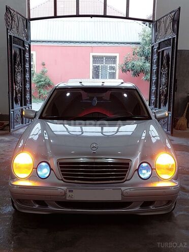 Mercedes E 320 2001, 272,000 km - 3.2 l - Şəmkir