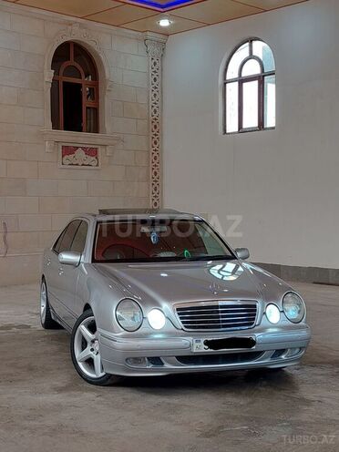 Mercedes E 320 2001, 272,000 km - 3.2 l - Şəmkir