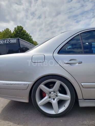 Mercedes E 320 2001, 272,000 km - 3.2 l - Şəmkir