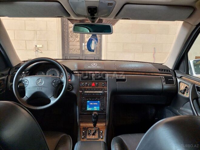 Mercedes E 320 2001, 272,000 km - 3.2 l - Şəmkir
