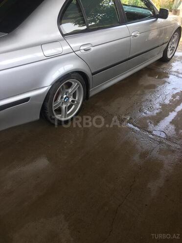 BMW 525 2001, 297,000 km - 2.5 l - Horadiz