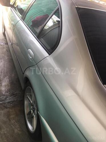 BMW 525 2001, 297,000 km - 2.5 l - Horadiz