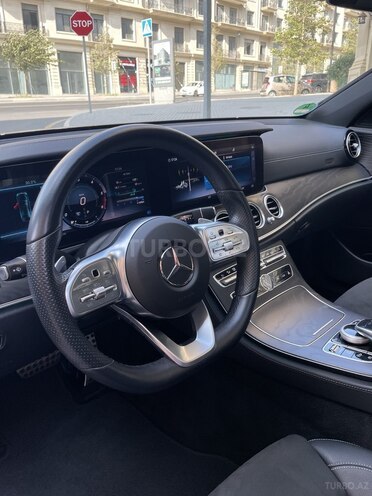Mercedes E 220 2019, 52,835 km - 2.2 l - Bakı